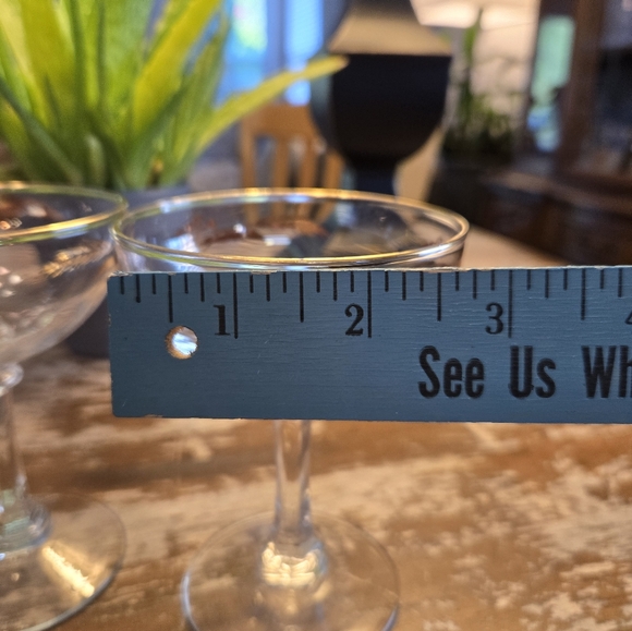 2 Gold Leaf Stemware - Picture 15 of 15